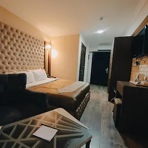Red Otel İzmir